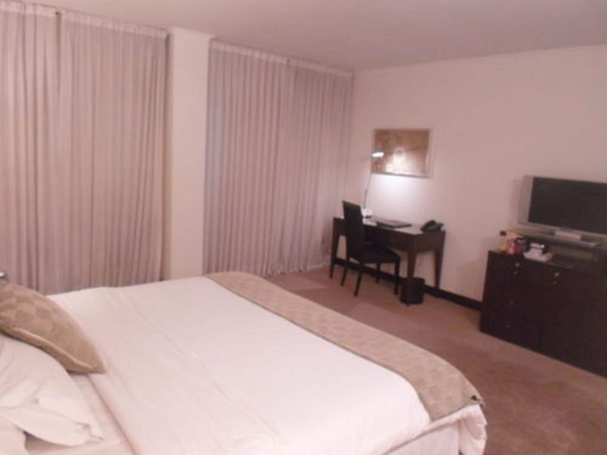 Ros Tower Hotel Rosario Zewnętrze zdjęcie